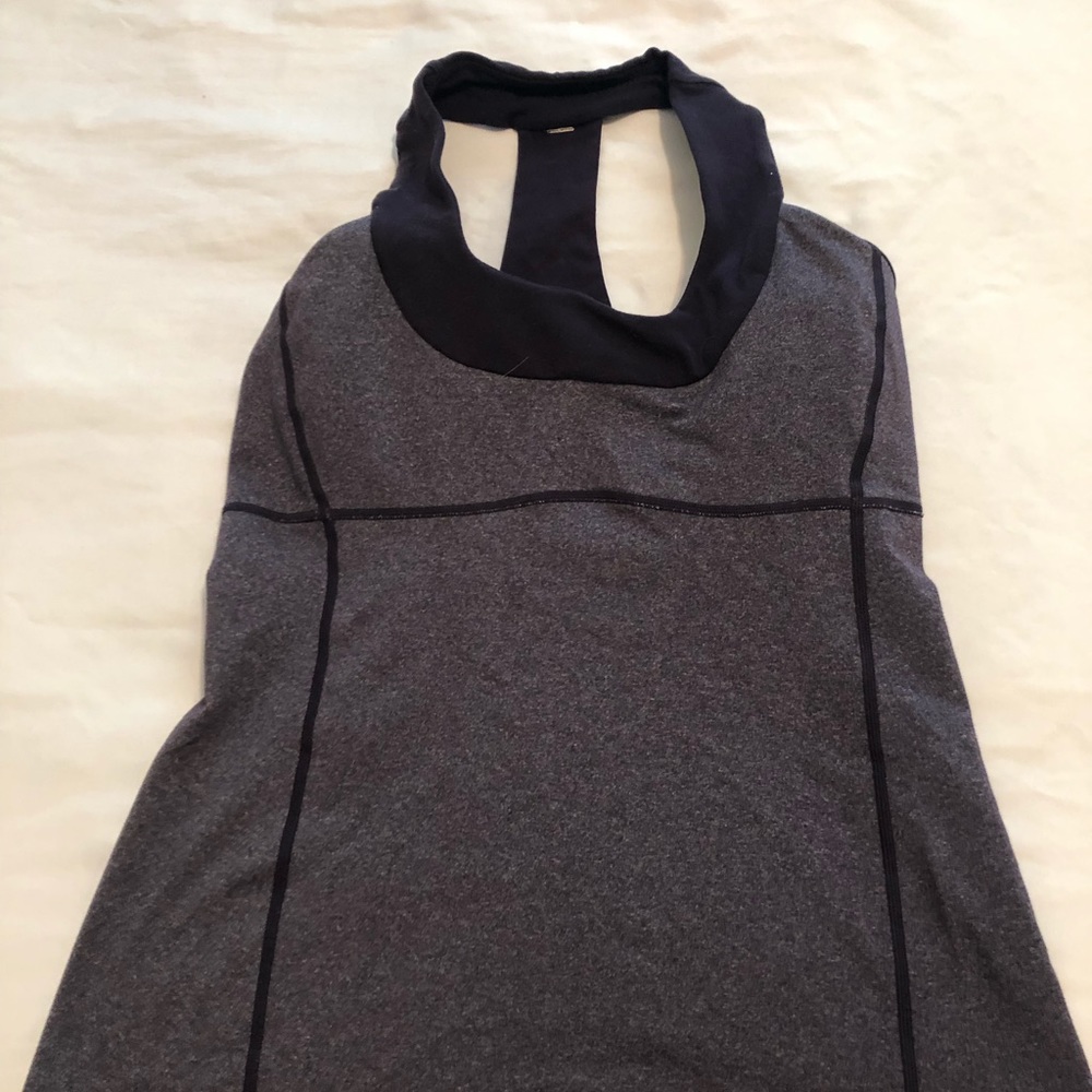 Lululemon top